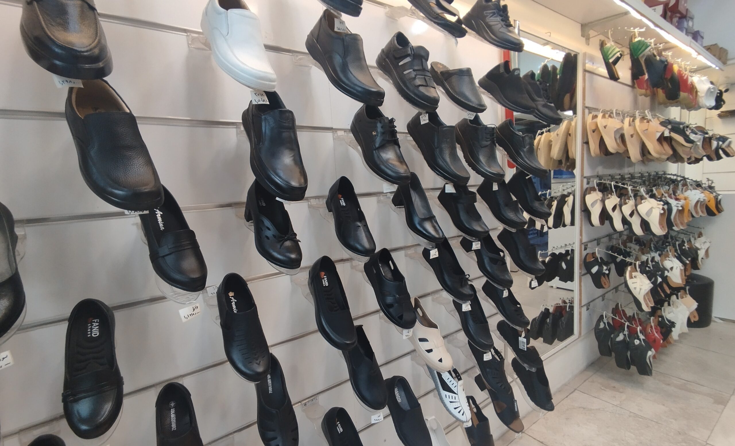 456 فروشگاه کفش طبی