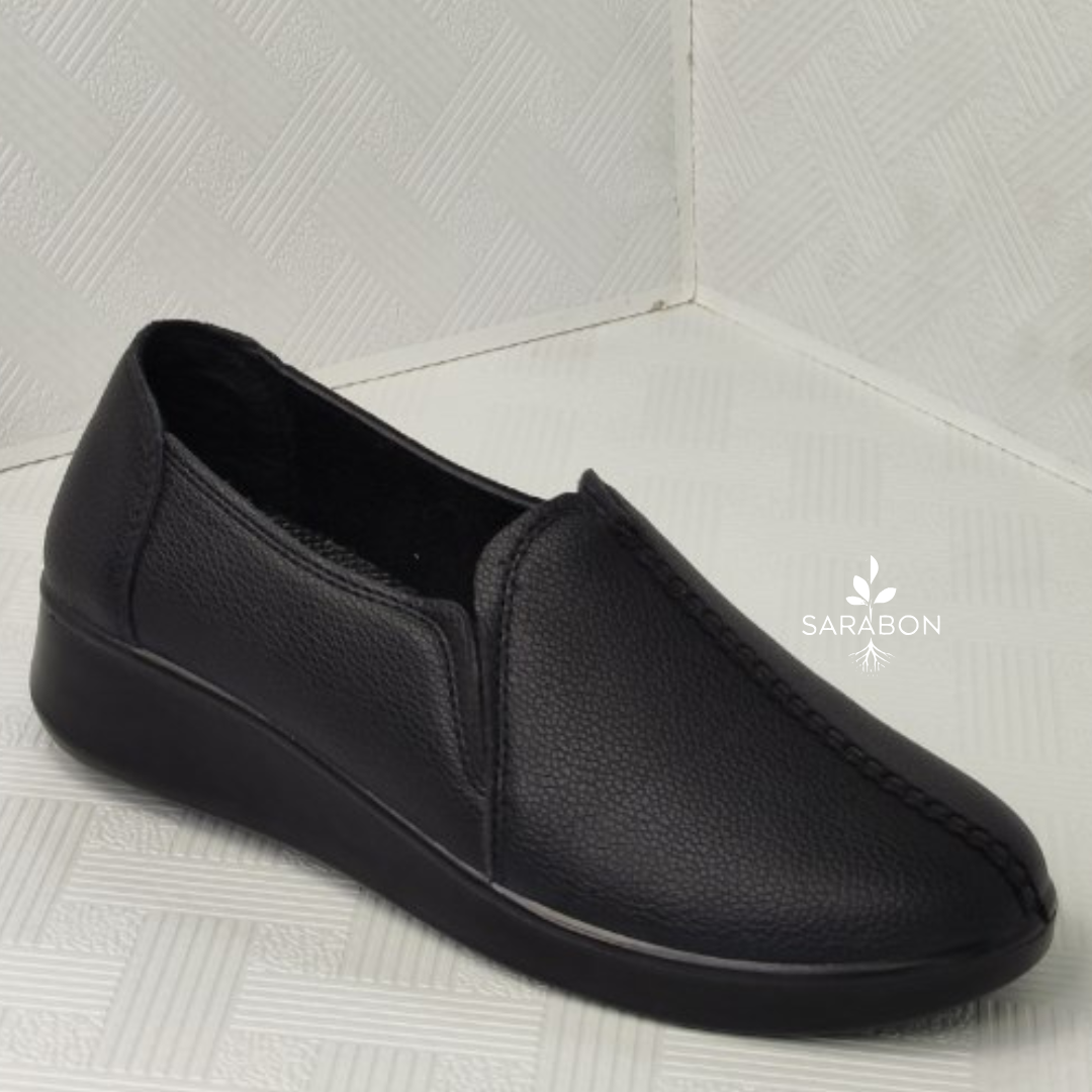 White Modern Sneakers Product Promotion Instagram Post (86) صندل طبی زنانه مدل الماس دوختی
