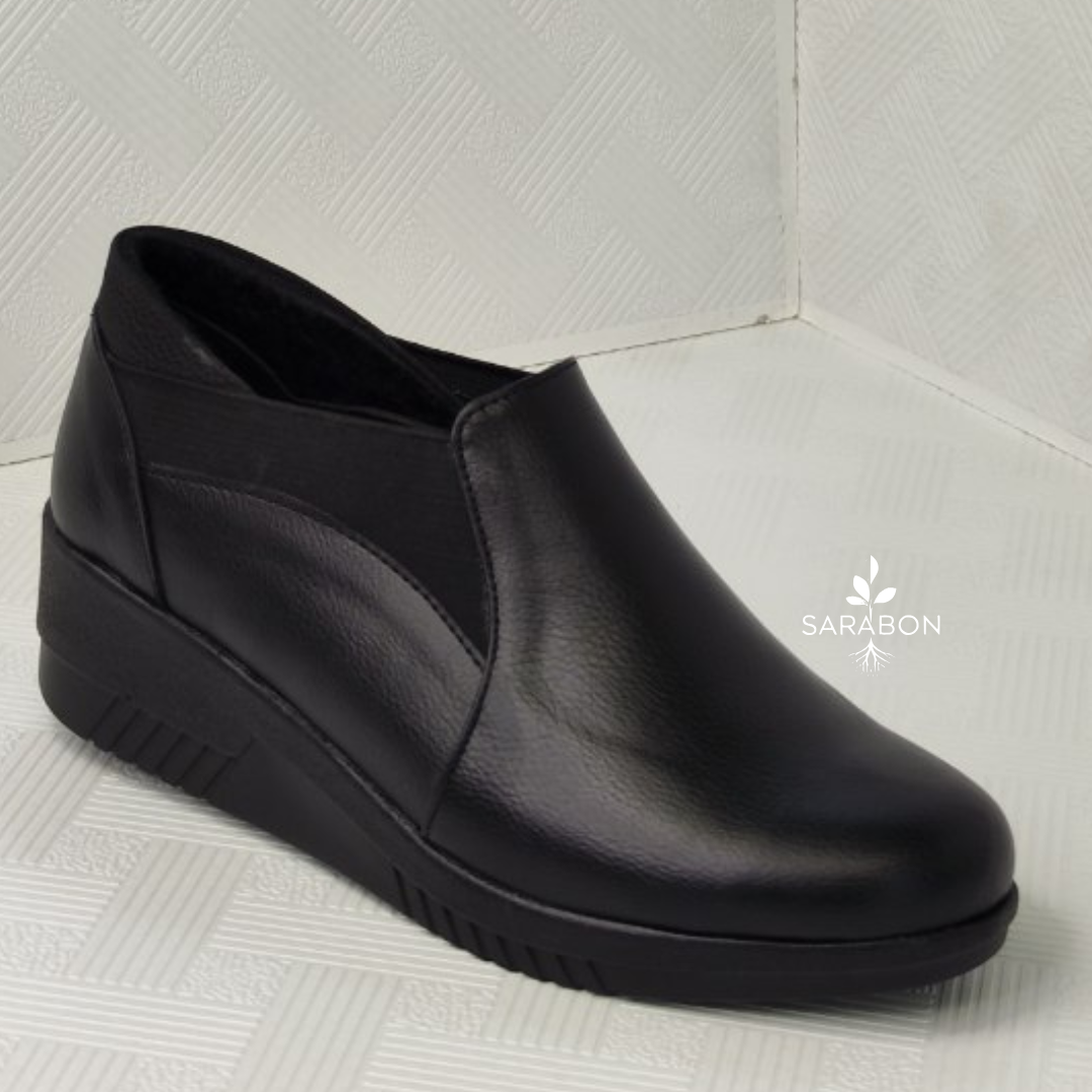White Modern Sneakers Product Promotion Instagram Post (87) صندل طبی زنانه مدل مارینا