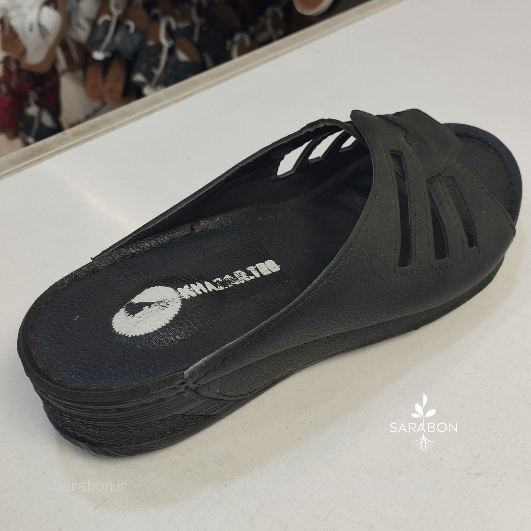 White Modern Sneakers Product Promotion Instagram Post (4) صندل طبی ساوینا