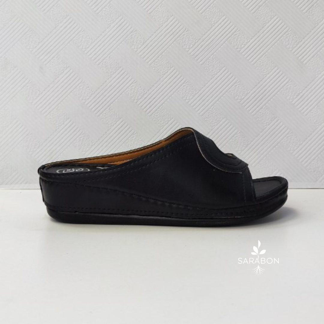 White Modern Sneakers Product Promotion Instagram Post (60) White Modern Sneakers Product Promotion Instagram Post 60
