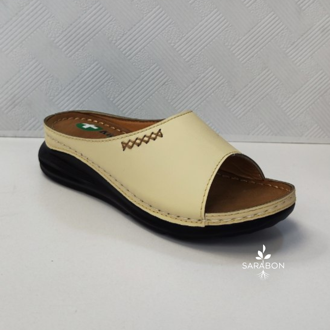White Modern Sneakers Product Promotion Instagram Post (66) صندل طبی مدل دلسا